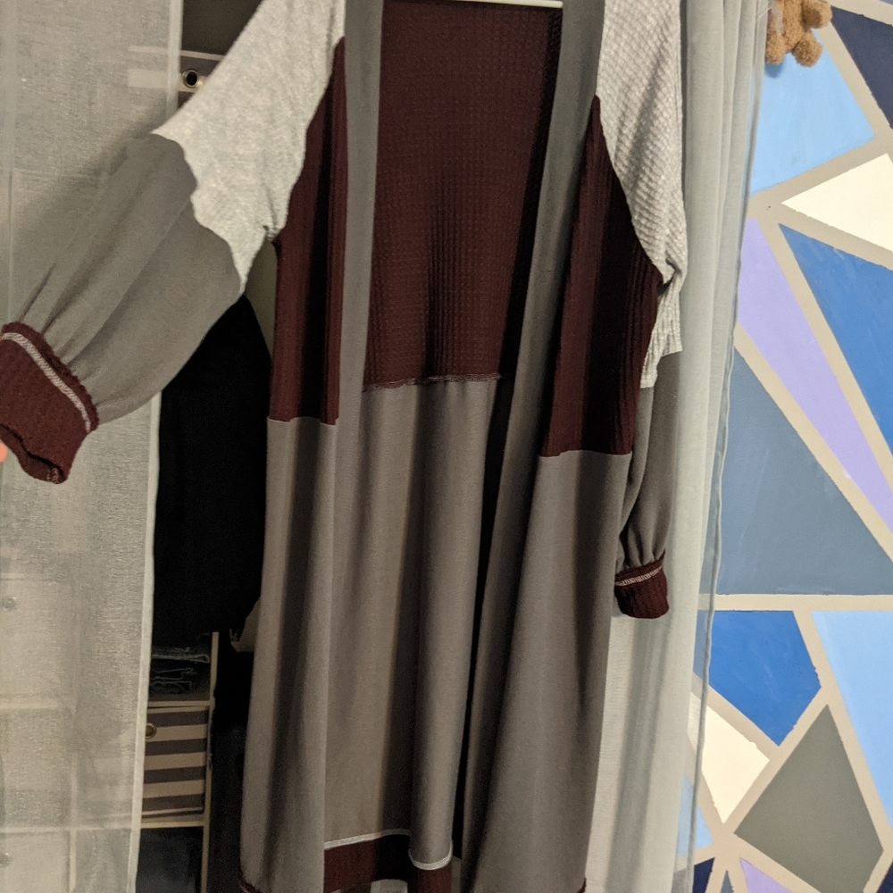 Three color cardigan burgundy